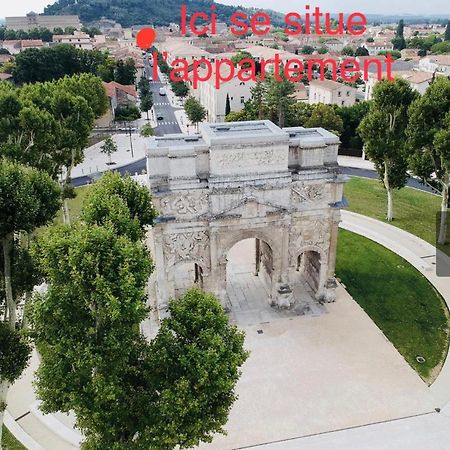 Tres Belle Suite Dans Le Centre Historique Ideale Pour 2 Personnes Orange  Kültér fotó